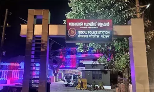 പള്ളിക്കര പഞ്ചായത്ത് സി.ഡി.എസിന്റെ മാകെയര് കുത്തിതുറന്ന് കാല്ലക്ഷം രൂപയുടെ സാധനങ്ങള് കവര്ന്നു പള്ളിക്കര പഞ്ചായത്ത് സി.ഡി.എസിന്റെ മാകെയര് കുത്തിതുറന്ന് കാല്ലക്ഷം രൂപയുടെ സാധനങ്ങള് കവര്ന്നു