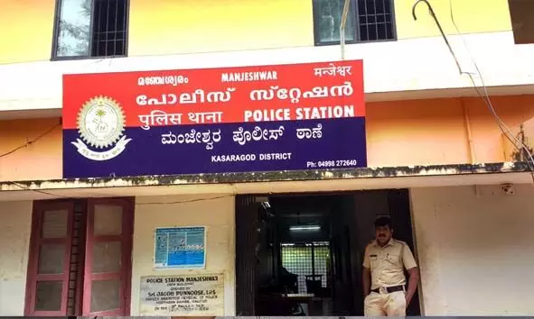 സമാന്തരലോട്ടറി ചൂതാട്ടം നടത്തി ലഭിച്ച പണം സ്കൂട്ടറില് ഒളിപ്പിച്ച യുവാവ് അറസ്റ്റില് സമാന്തരലോട്ടറി ചൂതാട്ടം നടത്തി ലഭിച്ച പണം സ്കൂട്ടറില് ഒളിപ്പിച്ച യുവാവ് അറസ്റ്റില്