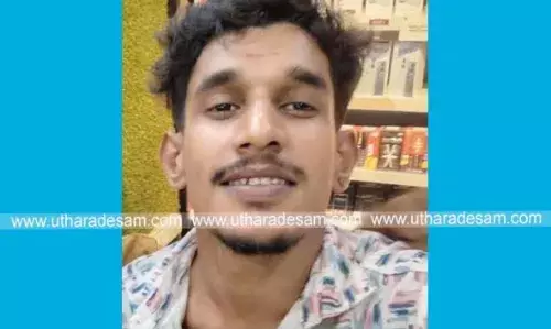 ഉറങ്ങാന് കിടന്ന ഓട്ടോറിക്ഷാ ഡ്രൈവര് റബ്ബര് മരക്കൊമ്പില് തൂങ്ങിമരിച്ച നിലയില് ഉറങ്ങാന് കിടന്ന ഓട്ടോറിക്ഷാ ഡ്രൈവര് റബ്ബര് മരക്കൊമ്പില് തൂങ്ങിമരിച്ച നിലയില്