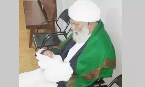 സുകൃതങ്ങള് സമ്മാനിച്ച് ഉസ്താദിന്റെ യാത്ര സുകൃതങ്ങള് സമ്മാനിച്ച് ഉസ്താദിന്റെ യാത്ര
