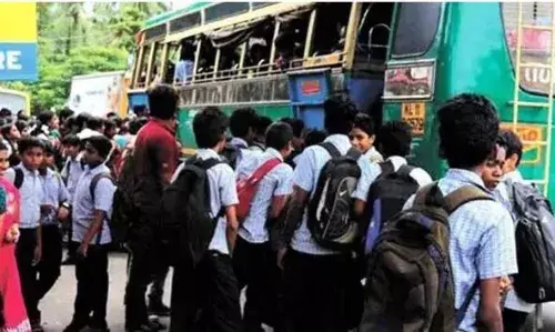 เดเตเดฒเต 8 เดจเต เดธเดเดธเตเดฅเดพเดจเดคเตเดคเต เดธเตเดตเดเดพเดฐเตเดฏ เดฌเดธเตเดเดณเตโ เดชเดฃเดฟเดฎเตเดเดเตเดเดฟเดฒเตเดเตเดเต; 22 เดฎเตเดคเดฒเตโ เด
เดจเดฟเดถเตเดเดฟเดคเดเดพเดฒ เดธเดฎเดฐเด เดเตเดฒเต 8 เดจเต เดธเดเดธเตเดฅเดพเดจเดคเตเดคเต เดธเตเดตเดเดพเดฐเตเดฏ เดฌเดธเตเดเดณเตโ เดชเดฃเดฟเดฎเตเดเดเตเดเดฟเดฒเตเดเตเดเต; 22 เดฎเตเดคเดฒเตโ เด
เดจเดฟเดถเตเดเดฟเดคเดเดพเดฒ เดธเดฎเดฐเด