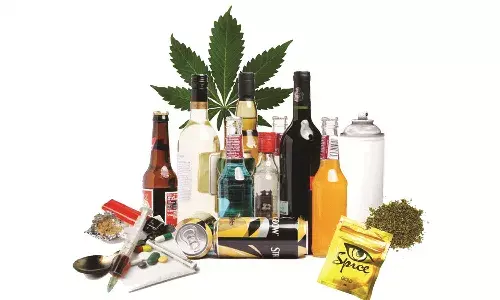 യുദ്ധം വേണ്ടത് ലഹരി ഭീകരതക്കെതിരെ യുദ്ധം വേണ്ടത് ലഹരി ഭീകരതക്കെതിരെ