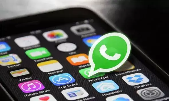 ആപ്പില്‍ നിന്ന് നേരിട്ട് ഡോക്യുമെന്റുകള്‍ സ്‌കാന്‍ ചെയ്യാം; ഉപയോക്താക്കള്‍ക്കായി പുതിയ അപ്ഡേറ്റുമായി വാട് സ് ആപ്പ്