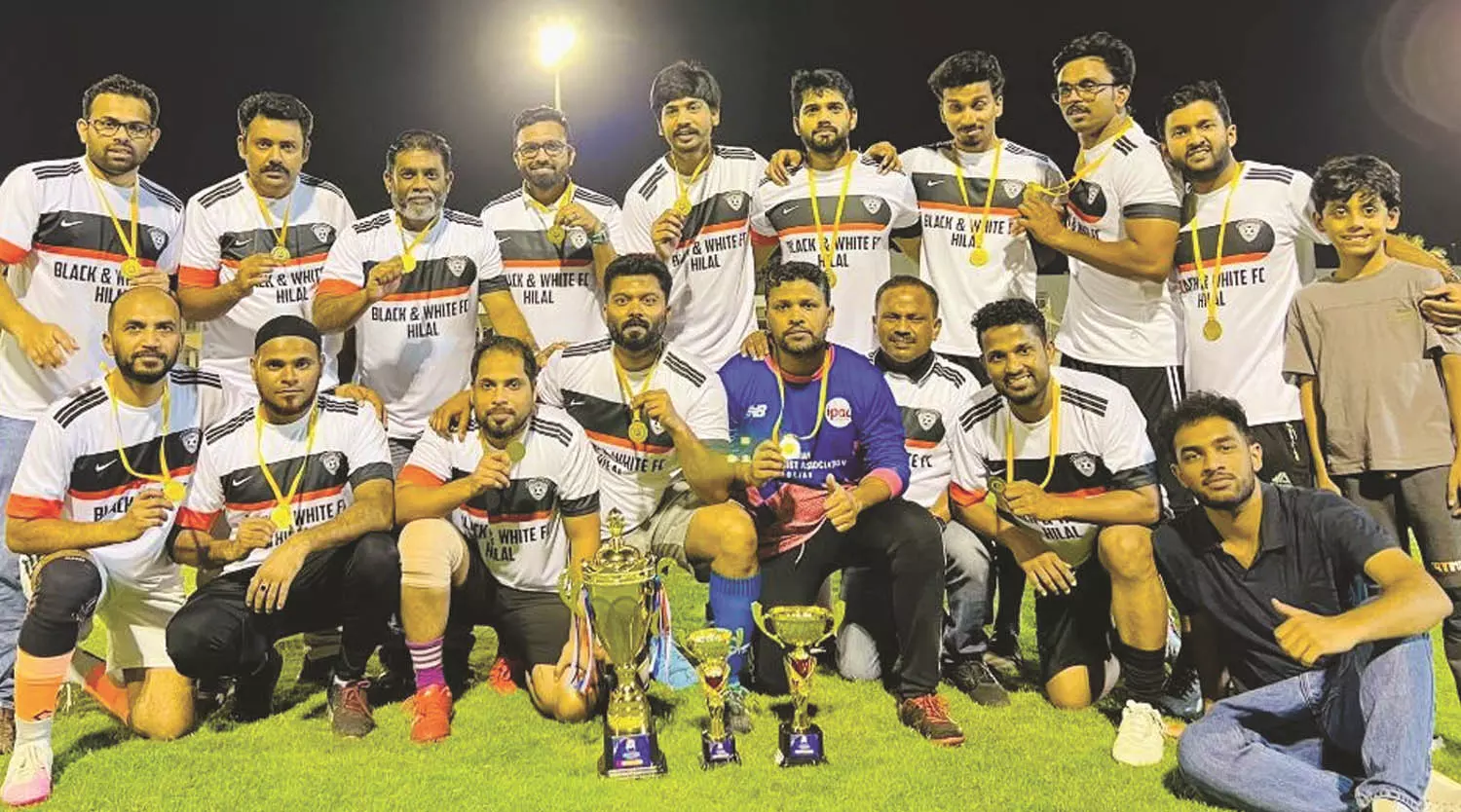 ഇന്ത്യന് ഫാര്മ ഫുട്ബോള് ലീഗ്: ബ്ലാക്ക് ആന്റ് വൈറ്റ് എഫ്.സി ഹിലാല് ജേതാക്കള് ഇന്ത്യന് ഫാര്മ ഫുട്ബോള് ലീഗ്: ബ്ലാക്ക് ആന്റ് വൈറ്റ് എഫ്.സി ഹിലാല് ജേതാക്കള്