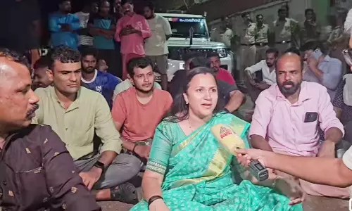 ജനറല് ആസ്പത്രിയില് വീണ്ടും പോസ്റ്റുമോര്ട്ടം മുടങ്ങി; പ്രതിഷേധങ്ങള്ക്കൊടുവില് രാത്രി പോസ്റ്റുമോര്ട്ടം ജനറല് ആസ്പത്രിയില് വീണ്ടും പോസ്റ്റുമോര്ട്ടം മുടങ്ങി; പ്രതിഷേധങ്ങള്ക്കൊടുവില് രാത്രി പോസ്റ്റുമോര്ട്ടം