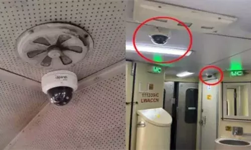 ട്രെയിനുകളിലും സ്റ്റേഷനുകളിലും സിസിടിവി ക്യാമറകള് സ്ഥാപിക്കാനൊരുങ്ങി ഇന്ത്യന് റെയില്വെ ട്രെയിനുകളിലും സ്റ്റേഷനുകളിലും സിസിടിവി ക്യാമറകള് സ്ഥാപിക്കാനൊരുങ്ങി ഇന്ത്യന് റെയില്വെ