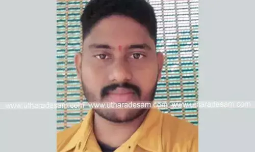 റോഡിന് കുറുകെ ചാടിയ നായയെ രക്ഷിക്കുന്നതിനിടെ ഓട്ടോറിക്ഷ മറിഞ്ഞ് ഡ്രൈവര്ക്ക് ദാരുണാന്ത്യം റോഡിന് കുറുകെ ചാടിയ നായയെ രക്ഷിക്കുന്നതിനിടെ ഓട്ടോറിക്ഷ മറിഞ്ഞ് ഡ്രൈവര്ക്ക് ദാരുണാന്ത്യം