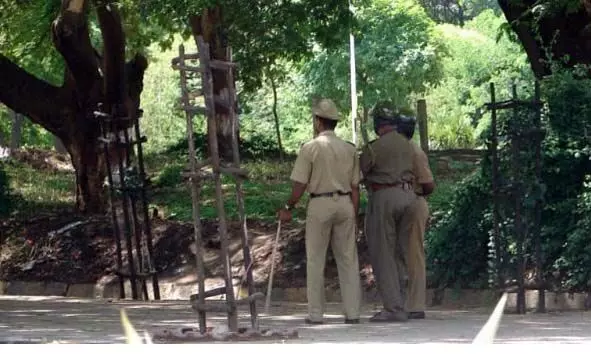 ധര്മസ്ഥലയില് കുഴിച്ചുമൂടപ്പെട്ടവരില് മലയാളി പെണ്കുട്ടികളും? വെളിപ്പെടുത്തലില് അന്വേഷണം ധര്മസ്ഥലയില് കുഴിച്ചുമൂടപ്പെട്ടവരില് മലയാളി പെണ്കുട്ടികളും? വെളിപ്പെടുത്തലില് അന്വേഷണം