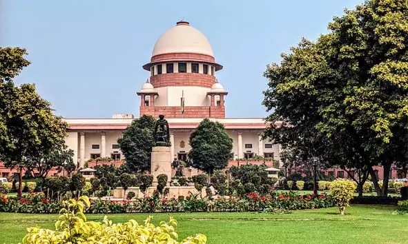 കീമില് കേരള സിലബസുകാര്ക്ക് തിരിച്ചടി: പ്രവേശന നടപടികള് തുടരാമെന്ന് സുപ്രീം കോടതി കീമില് കേരള സിലബസുകാര്ക്ക് തിരിച്ചടി: പ്രവേശന നടപടികള് തുടരാമെന്ന് സുപ്രീം കോടതി