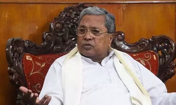 സിദ്ധരാമയ്യ അന്തരിച്ചെന്ന് ഓട്ടോ ട്രാന്സ്ലേഷന് മണ്ടത്തരം; വിമര്ശനവുമായി കര്ണാടക മുഖ്യമന്ത്രി എത്തിയതിന് പിന്നാലെ മാപ്പ് പറഞ്ഞ് മെറ്റ സിദ്ധരാമയ്യ അന്തരിച്ചെന്ന് ഓട്ടോ ട്രാന്സ്ലേഷന് മണ്ടത്തരം; വിമര്ശനവുമായി കര്ണാടക മുഖ്യമന്ത്രി എത്തിയതിന് പിന്നാലെ മാപ്പ് പറഞ്ഞ് മെറ്റ
