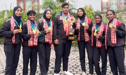 സോഫ്റ്റ് ബേസ്ബോളില് ഏഷ്യന് ചാമ്പ്യന്മാരായി ഇന്ത്യ; അഭിമാന നേട്ടത്തോടെ ചിറക് വിടര്ത്തി കാസര്കോട്ടെ താരങ്ങള് സോഫ്റ്റ് ബേസ്ബോളില് ഏഷ്യന് ചാമ്പ്യന്മാരായി ഇന്ത്യ; അഭിമാന നേട്ടത്തോടെ ചിറക് വിടര്ത്തി കാസര്കോട്ടെ താരങ്ങള്