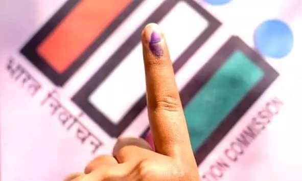 തദ്ദേശസ്ഥാപന തിരഞ്ഞെടുപ്പ്; കരട് വോട്ടര്പട്ടിക ബുധനാഴ്ച പ്രസിദ്ധീകരിക്കും തദ്ദേശസ്ഥാപന തിരഞ്ഞെടുപ്പ്; കരട് വോട്ടര്പട്ടിക ബുധനാഴ്ച പ്രസിദ്ധീകരിക്കും