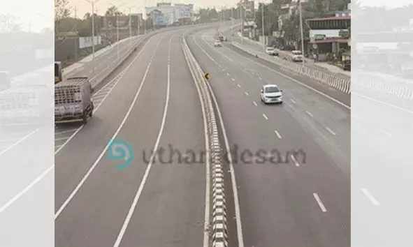 ദേശീയപാതാ ആദ്യ റീച്ചില്‍ നാല് കിലോമീറ്ററില്‍  തെരുവ് വിളക്കുകളില്ല; യാത്രക്കാര്‍ക്ക് ദുരിതമാവും
