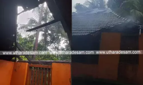നിര്‍ത്താതെ പെയ്ത മഴയില്‍ കാലപഴക്കം ചെന്ന ഓട് പാകിയ വീടിന്റെ മേല്‍കൂര തകര്‍ന്നു