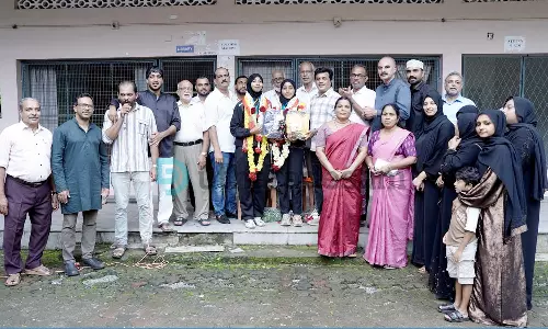 റബീഅക്കും മെഹ്റുന്നിസക്കും ദഖീറത്തിന്റെ പാരിതോഷികം റബീഅക്കും മെഹ്റുന്നിസക്കും ദഖീറത്തിന്റെ പാരിതോഷികം