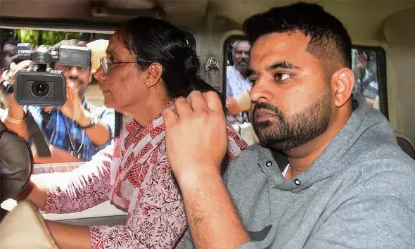 കര്‍ണാടക മുന്‍ എംപി പ്രജ്വല്‍ രേവണ്ണ ബലാത്സംഗ കേസില്‍ കുറ്റക്കാരനെന്ന് കോടതി