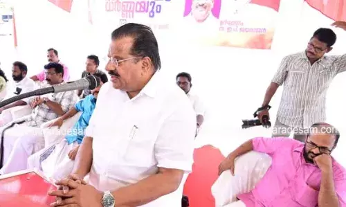 കേന്ദ്രസര്ക്കാരിന്റെ ജനവിരുദ്ധനയങ്ങള്ക്കെതിരെ കാഞ്ഞങ്ങാട്ട് കെ എസ് ടി എയുടെ ജില്ലാ റാലിയും ധര്ണ്ണയും കേന്ദ്രസര്ക്കാരിന്റെ ജനവിരുദ്ധനയങ്ങള്ക്കെതിരെ കാഞ്ഞങ്ങാട്ട് കെ എസ് ടി എയുടെ ജില്ലാ റാലിയും ധര്ണ്ണയും