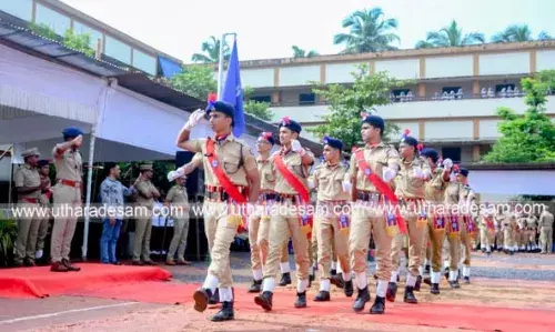 എസ് പി സി ദിനം വിവിധ പരിപാടികളോടെ സംഘടിപ്പിച്ചു; ജില്ലാ പൊലീസ് മേധാവി ബി.വി. വിജയഭാരത് റെഡ്ഡി ഐ.പി.എസ് സല്യൂട്ട് സ്വീകരിച്ചു എസ് പി സി ദിനം വിവിധ പരിപാടികളോടെ സംഘടിപ്പിച്ചു; ജില്ലാ പൊലീസ് മേധാവി ബി.വി. വിജയഭാരത് റെഡ്ഡി ഐ.പി.എസ് സല്യൂട്ട് സ്വീകരിച്ചു