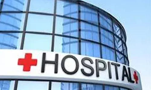 നിര്മാണത്തിലിരിക്കുന്ന കെട്ടിടത്തിന്റെ 3ാം നിലയില് നിന്നും വീണു; അലൂമിനിയം ഫാബ്രിക്കേഷന് ഉടമയ്ക്ക് ഗുരുതരം നിര്മാണത്തിലിരിക്കുന്ന കെട്ടിടത്തിന്റെ 3ാം നിലയില് നിന്നും വീണു; അലൂമിനിയം ഫാബ്രിക്കേഷന് ഉടമയ്ക്ക് ഗുരുതരം