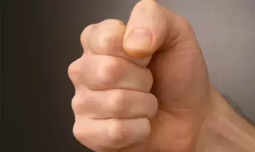 ബേള സെന്റ് മേരീസ് കോളജിലെ ഒന്നാംവര്‍ഷ വിദ്യാര്‍ഥിയെ സംഘം ചേര്‍ന്ന് മര്‍ദിച്ചു; 2ാം വര്‍ഷ വിദ്യാര്‍ഥികളായ 7പേര്‍ക്കെതിരെ കേസ്