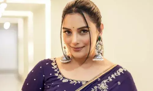 ശ്വേത മേനോന് എതിരായ കേസിന്റെ തുടര്‍ നടപടികള്‍ സ്റ്റേ ചെയ്ത് കേരള ഹൈക്കോടതി