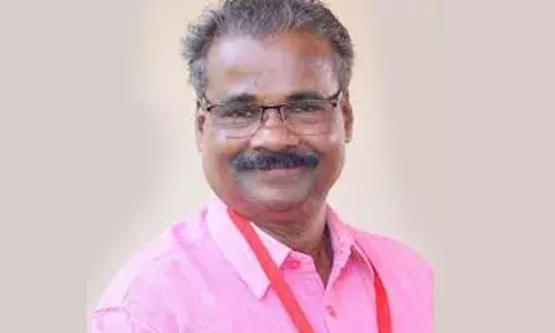 കെ.വി കുഞ്ഞിരാമന് ഫോക്ലോര്  അക്കാദമി വൈസ് ചെയര്മാന് കെ.വി കുഞ്ഞിരാമന് ഫോക്ലോര്  അക്കാദമി വൈസ് ചെയര്മാന്