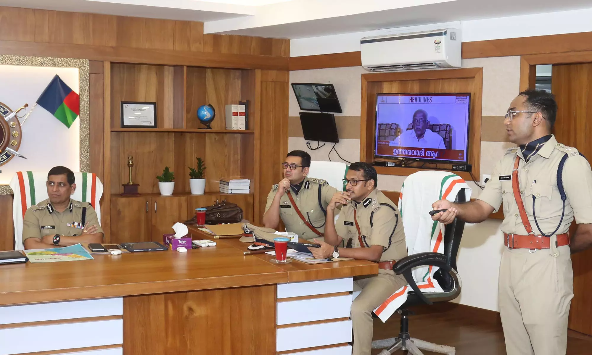 പൊലീസുകാരുടെ ഒഴിവുകളും സ്റ്റേഷനുകളുടെ വിഭജനവും; സംസ്ഥാന പൊലീസ് മേധാവിക്ക് മുന്നിലെത്തിയത് വിവിധ ആവശ്യങ്ങള്‍