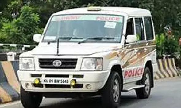 ഒറ്റപ്പെട്ട സ്ഥലത്ത് മയക്കുമരുന്ന് ഉപയോഗിക്കുകയായിരുന്ന യുവതി അടക്കം 4 പേര്‍ പിടിയില്‍