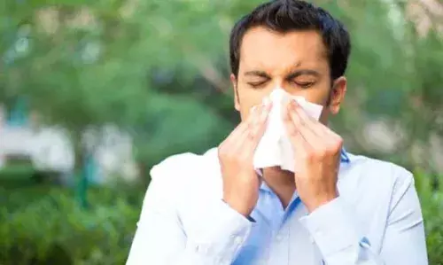 തുമ്മല് നിര്ത്താന് ഇതാ 6 വീട്ടുവൈദ്യങ്ങള് തുമ്മല് നിര്ത്താന് ഇതാ 6 വീട്ടുവൈദ്യങ്ങള്