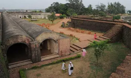 കണ്ണൂര് കോട്ട: സഞ്ചാരികള് തീര്ച്ചയായും കണ്ടിരിക്കേണ്ട ചരിത്ര സ്മാരകം കണ്ണൂര് കോട്ട: സഞ്ചാരികള് തീര്ച്ചയായും കണ്ടിരിക്കേണ്ട ചരിത്ര സ്മാരകം