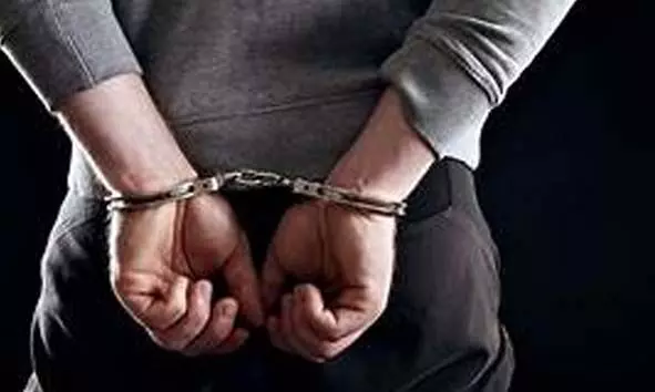 10 വയസുകാരനെ കൊലപ്പെടുത്തിയ കേസില്‍ ജാമ്യത്തിലിറങ്ങി മുങ്ങിയ പ്രതി 17 വര്‍ഷത്തിന് ശേഷം അറസ്റ്റില്‍