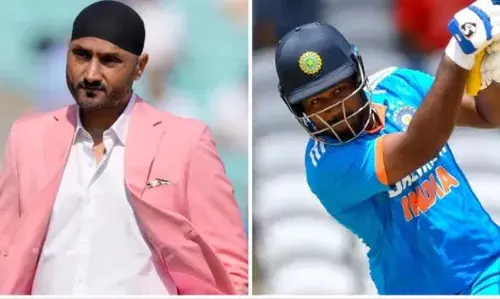 ഏഷ്യാ കപ്പ്: ഇന്ത്യയുടെ സാധ്യതാ ടീമിനെ പ്രവചിച്ച് ഹര്ഭജന് സിംഗ്; സഞ്ജു സാംസണ് ഇല്ല, ശുഭ് മാന് ഗിലിനെ ഉള്പ്പെടുത്തി ഏഷ്യാ കപ്പ്: ഇന്ത്യയുടെ സാധ്യതാ ടീമിനെ പ്രവചിച്ച് ഹര്ഭജന് സിംഗ്; സഞ്ജു സാംസണ് ഇല്ല, ശുഭ് മാന് ഗിലിനെ ഉള്പ്പെടുത്തി