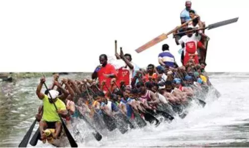 നെഹ്റു ട്രോഫി വളളംകളി കാണാന് അവസരമൊരുക്കി കെ.എസ്.ആര്.ടി.സി ബജറ്റ് ടൂറിസം സെല് നെഹ്റു ട്രോഫി വളളംകളി കാണാന് അവസരമൊരുക്കി കെ.എസ്.ആര്.ടി.സി ബജറ്റ് ടൂറിസം സെല്