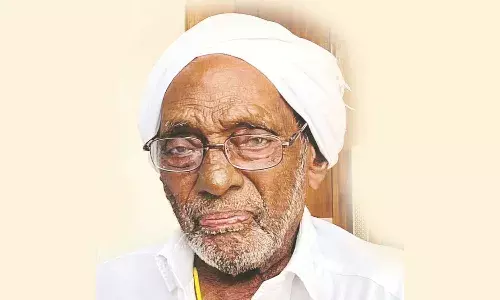 പൊവ്വലിന്റെ സ്നേഹ സാന്നിധ്യം പൊവ്വലിന്റെ സ്നേഹ സാന്നിധ്യം