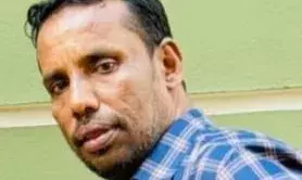 ചുമട്ടുതൊഴിലാളി ജോലിക്കിടെ കുഴഞ്ഞുവീണ് മരിച്ചു ചുമട്ടുതൊഴിലാളി ജോലിക്കിടെ കുഴഞ്ഞുവീണ് മരിച്ചു