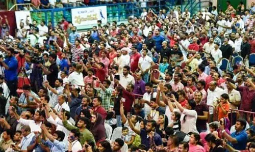 യുഎഇയിലെ മലയാളി പ്രവാസികള്‍ക്ക് ഓണ സമ്മാനം: കുറഞ്ഞ പ്രീമിയത്തില്‍ മികച്ച ആരോഗ്യ പരിരക്ഷ