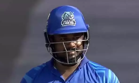 ഏഷ്യാ കപ്പിന് മുമ്പ് വീണ്ടും സഞ്ജുവിന്റെ ബാറ്റിംഗ് വെടിക്കെട്ട്; 46 പന്തില് ഒമ്പത് സിക്സും നാലു ഫോറുമായി അടിച്ചെടുത്തത് 89 റണ്സ് ഏഷ്യാ കപ്പിന് മുമ്പ് വീണ്ടും സഞ്ജുവിന്റെ ബാറ്റിംഗ് വെടിക്കെട്ട്; 46 പന്തില് ഒമ്പത് സിക്സും നാലു ഫോറുമായി അടിച്ചെടുത്തത് 89 റണ്സ്