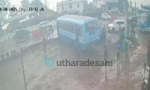 തലപ്പാടി അപകടം; മരണം ആറായി: സി.സി.ടി.വി ദൃശ്യം പുറത്ത് തലപ്പാടി അപകടം; മരണം ആറായി: സി.സി.ടി.വി ദൃശ്യം പുറത്ത്