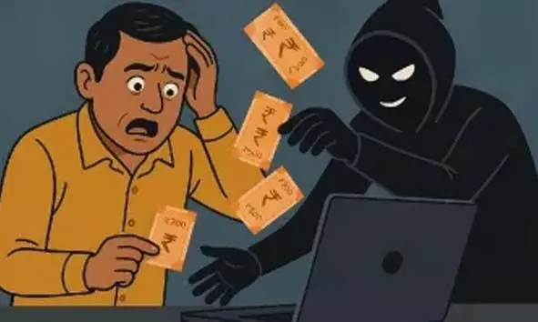 മാവുങ്കാല് സ്വദേശിയില് നിന്നും സൈബര് തട്ടിപ്പ് സംഘം കൈക്കലാക്കിയ 40000ത്തിലേറെ രൂപ പൊലീസ് തിരിച്ചുപിടിച്ചു മാവുങ്കാല് സ്വദേശിയില് നിന്നും സൈബര് തട്ടിപ്പ് സംഘം കൈക്കലാക്കിയ 40000ത്തിലേറെ രൂപ പൊലീസ് തിരിച്ചുപിടിച്ചു