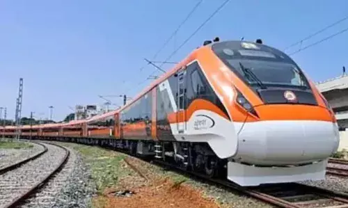 വന്ദേഭാരത് പ്രേമികള്ക്ക് സന്തോഷ വാര്ത്ത; 7 റൂട്ടുകളില് കൂടുതല് കോച്ചുകള് ഉള്പ്പെടുത്തുമെന്ന് ഇന്ത്യന് റെയില്വേ വന്ദേഭാരത് പ്രേമികള്ക്ക് സന്തോഷ വാര്ത്ത; 7 റൂട്ടുകളില് കൂടുതല് കോച്ചുകള് ഉള്പ്പെടുത്തുമെന്ന് ഇന്ത്യന് റെയില്വേ