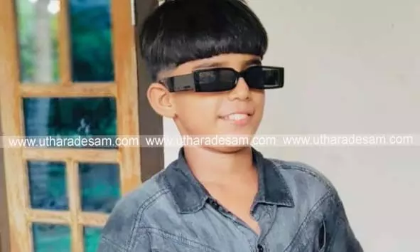 ചാലില് കുളിക്കുന്നതിനിടെ ഒഴുക്കില്പ്പെട്ട 12 കാരന്റെ മൃതദേഹം ആലംപാടി പാലത്തിന് സമീപം കണ്ടെത്തി ചാലില് കുളിക്കുന്നതിനിടെ ഒഴുക്കില്പ്പെട്ട 12 കാരന്റെ മൃതദേഹം ആലംപാടി പാലത്തിന് സമീപം കണ്ടെത്തി