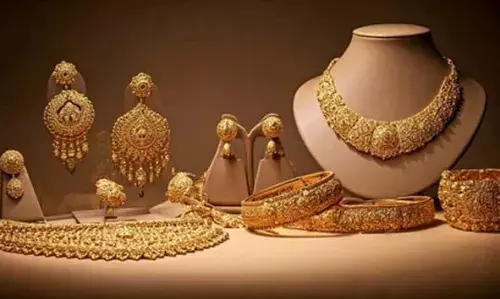 സംസ്ഥാനത്ത് സ്വര്ണം റെക്കോര്ഡ് വിലയില്; ഒറ്റയടിക്ക് 680 രൂപ കൂടി സംസ്ഥാനത്ത് സ്വര്ണം റെക്കോര്ഡ് വിലയില്; ഒറ്റയടിക്ക് 680 രൂപ കൂടി