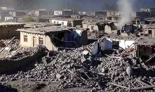 ലോകത്തെ നടുക്കി അഫ് ഗാനിസ്ഥാനിലെ ഭൂചലനം; 600 ലധികം പേര് മരിച്ചു, നിരവധി പേര്ക്ക് പരിക്ക് ലോകത്തെ നടുക്കി അഫ് ഗാനിസ്ഥാനിലെ ഭൂചലനം; 600 ലധികം പേര് മരിച്ചു, നിരവധി പേര്ക്ക് പരിക്ക്