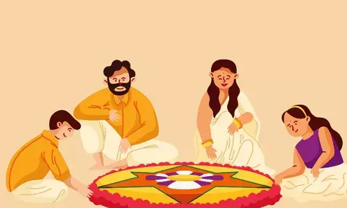 നാട് ഉത്രാടപ്പാച്ചിലില്;  നബിദിനത്തിന് നാടൊരുങ്ങി നാട് ഉത്രാടപ്പാച്ചിലില്;  നബിദിനത്തിന് നാടൊരുങ്ങി
