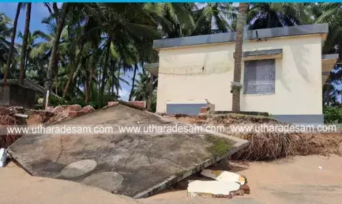 കടല്‍ക്ഷോഭത്തില്‍ വീടിന്റെ ഒരു ഭാഗം തകര്‍ന്നു; നിരവധി കുടുംബങ്ങള്‍ ഭീഷണിയില്‍