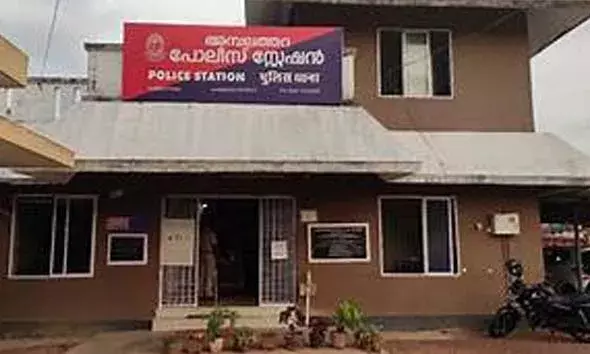 വില്‍പ്പനക്കായി കൊണ്ടുപോയ കാറിന്റെ പണം നല്‍കാതെ വഞ്ചിച്ചു; രണ്ടുപേര്‍ക്കെതിരെ കേസ്