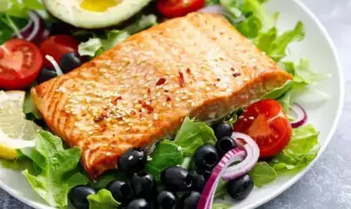 മൈന്ഡ് ഡയറ്റ്: ഈ ഭക്ഷണങ്ങള് കഴിക്കുന്നത് ശീലമാക്കൂ; ഓര്മശക്തി മെച്ചപ്പെടുത്തും, തലച്ചോറിന്റെ ആരോഗ്യം വര്ധിപ്പിക്കും മൈന്ഡ് ഡയറ്റ്: ഈ ഭക്ഷണങ്ങള് കഴിക്കുന്നത് ശീലമാക്കൂ; ഓര്മശക്തി മെച്ചപ്പെടുത്തും, തലച്ചോറിന്റെ ആരോഗ്യം വര്ധിപ്പിക്കും