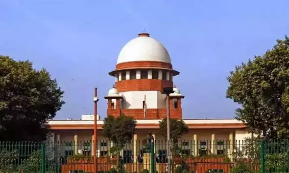വഖഫ് നിയമത്തില്‍ സുപ്രീംകോടതിയുടെ ഭാഗിക സ്‌റ്റേ