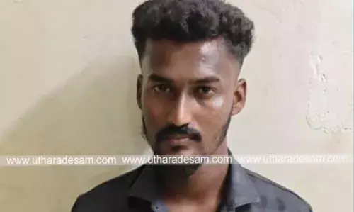 6 ലിറ്റര് കര്ണാടക മദ്യവുമായി കുമ്പള സ്വദേശി അറസ്റ്റില് 6 ലിറ്റര് കര്ണാടക മദ്യവുമായി കുമ്പള സ്വദേശി അറസ്റ്റില്