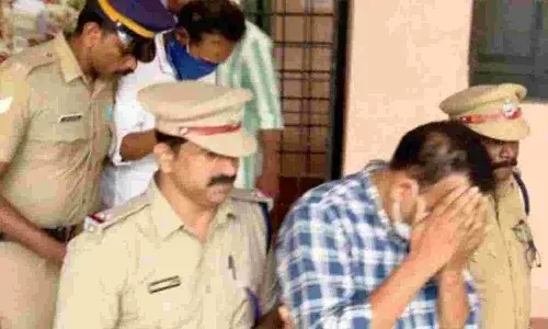 16കാരനെ പീഡിപ്പിച്ച കേസ്: എ.ഇ.ഒ ഉൾപ്പെടെ 8 പേർ അറസ്റ്റിൽ; അന്വേഷണത്തിന് പ്രത്യേക സംഘം